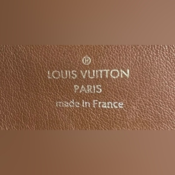 LOUIS VUITTON MONOGRAM ÉLYSÉE WALLET - Picture 10 of 12